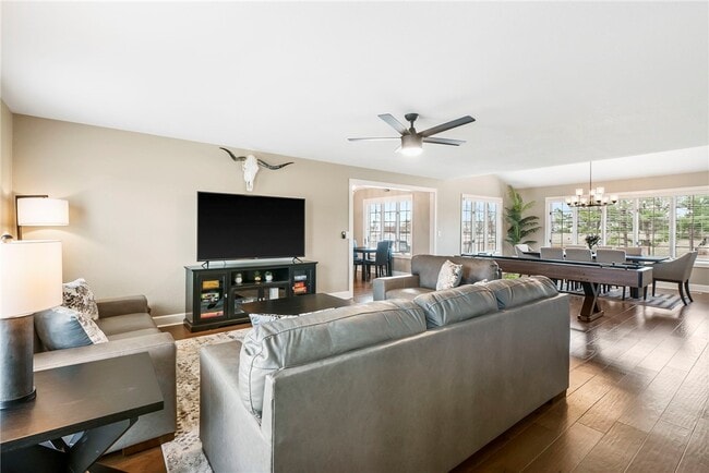 property at 5307 S Bellview Rd