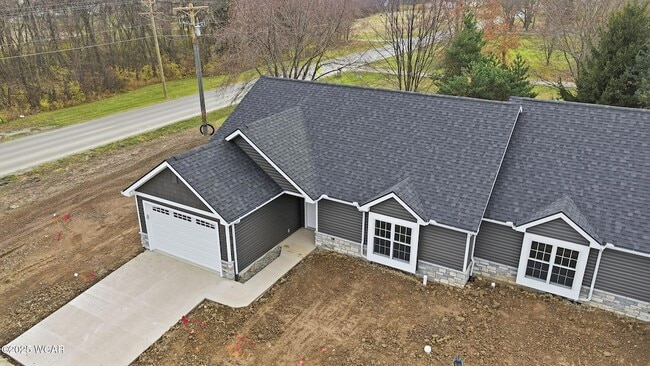 property at 2882 Lake Cir Dr