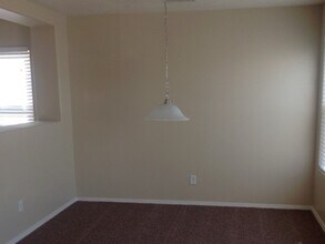 5205 Caprock Dr NE in Rio Rancho, NM - Building Photo - Building Photo