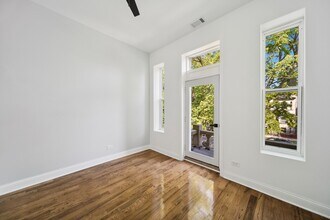 3217 W Fulton Blvd in Chicago, IL - Building Photo - Building Photo