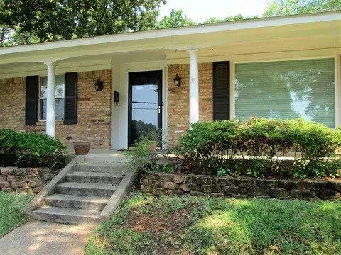 1002 Clyde Dr in Tyler, TX - Building Photo