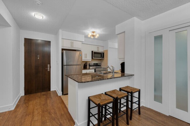 26 Blue Jays Way, Unit SI ID1403807P in Toronto, ON - Building Photo - Building Photo