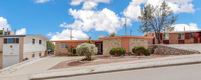 property at 3616 Moonlight Ave