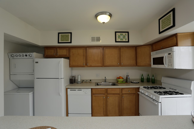 Cavalier Country Club Apartments in Newark, DE - Foto de edificio - Interior Photo