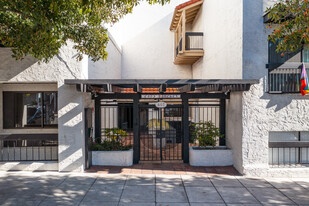 Casa Sanchez Apartments in San Francisco, CA - Foto de edificio - Building Photo