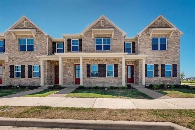 property at 1520 Solterra Blvd