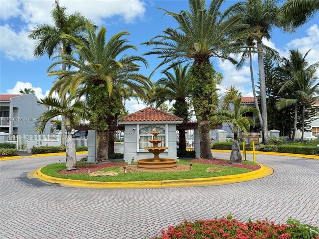 4764 NW 114th Ave in Doral, FL - Building Photo - Building Photo