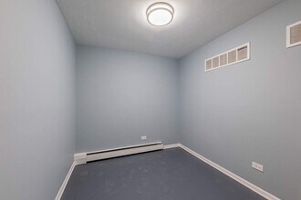 2655 W 47th St in Chicago, IL - Building Photo - Building Photo