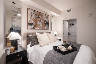 Bayview in Emeryville, CA - Foto de edificio - Interior Photo