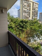 1524 Pensacola St, Unit Apt #208 in Honolulu, HI - Building Photo - Building Photo
