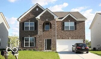 1125 Barberry Dr in Greenwood, IN - Building Photo