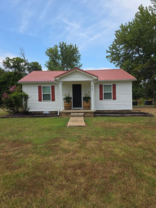 property at 2707 Old Hwy 124