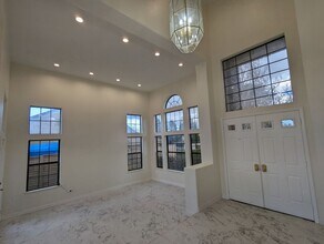 42057 Parkmont Dr in Lancaster, CA - Building Photo - Building Photo