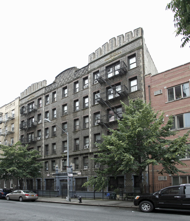 182 S 3rd St in Brooklyn, NY - Building Photo