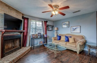 132 Evergold Ln in Westwego, LA - Building Photo - Building Photo