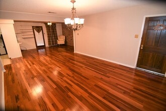 7720 Kings Hill Ave in Baton Rouge, LA - Building Photo - Building Photo