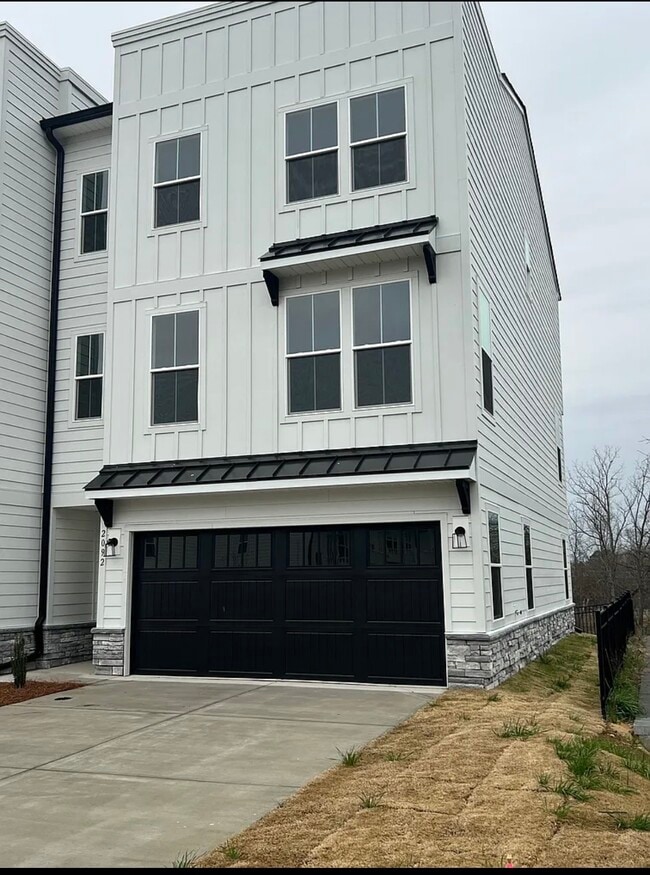 2092 Barrowcliffe Dr NW in Concord, NC - Foto de edificio - Building Photo