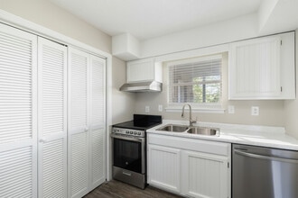 Apex Johnson City in Johnson City, TN - Foto de edificio - Building Photo