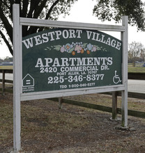 Westport Village in Port Allen, LA - Foto de edificio - Building Photo