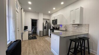 9 Pearl St, Unit 1 in Lancaster, PA - Building Photo