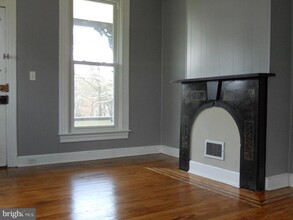 304 W Cold Spring Ln in Baltimore, MD - Building Photo - Building Photo