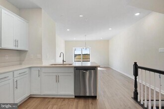 344 Ensemble Wy in Frederick, MD - Building Photo - Building Photo