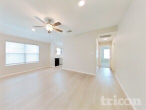 11151 N Lake Mist Ln in Willis, TX - Building Photo - Building Photo