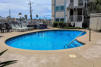 5008 Gulf Blvd in South Padre Island, TX - Building Photo - Building Photo