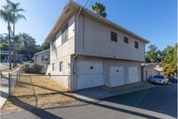 4535 Acacia Ave in La Mesa, CA - Foto de edificio - Building Photo