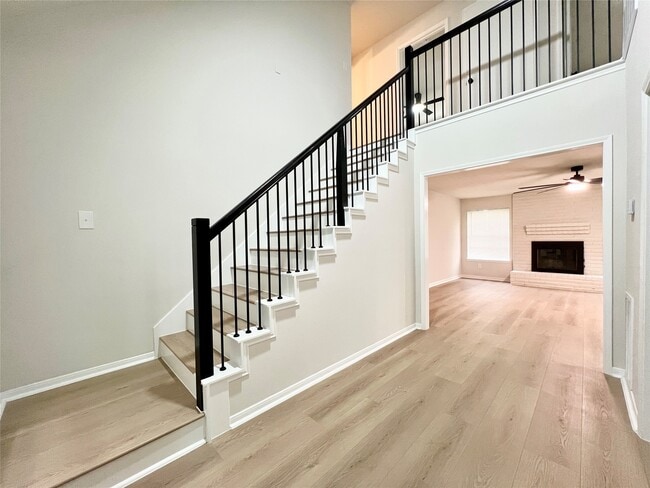 16615 Glamis Ln in Houston, TX - Foto de edificio - Building Photo
