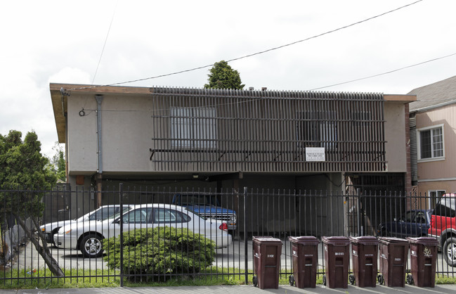 1620 50th Ave in Oakland, CA - Foto de edificio - Building Photo