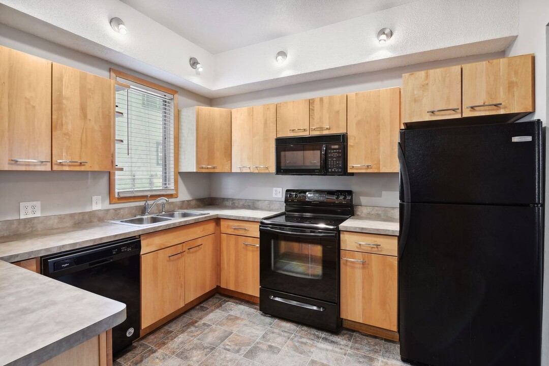206 E 27th St, Unit Unit 1 in Minneapolis, MN - Building Photo