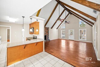 111 Montclair Loop in Daphne, AL - Foto de edificio - Building Photo