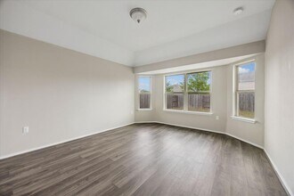 5505 Bonneville Bend in Austin, TX - Building Photo - Building Photo