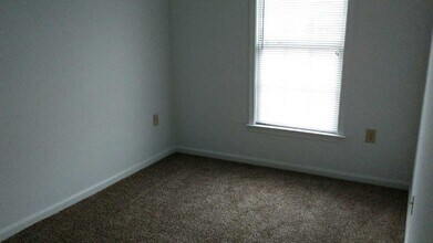 6 Morningstar Dr in Hedgesville, WV - Foto de edificio - Building Photo