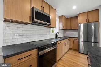3472 S Utah St in Arlington, VA - Building Photo - Building Photo