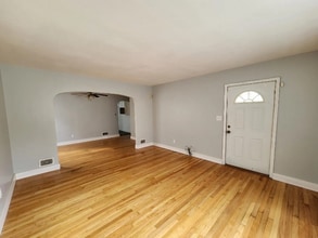 5142 Pennsylvania St in Gary, IN - Building Photo - Building Photo