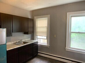 113 Lyon St, Unit 2L in Paterson, NJ - Building Photo - Building Photo
