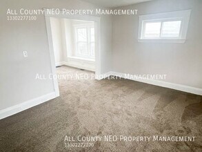 1380 E 171st St in Cleveland, OH - Building Photo - Building Photo