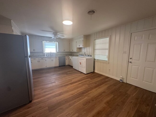 202 N Joplin Ave in Russellville, AR - Building Photo - Building Photo