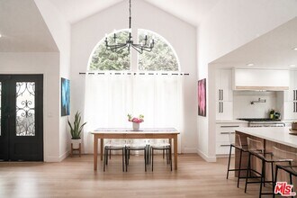 8515 Berger Ave in Los Angeles, CA - Building Photo - Building Photo