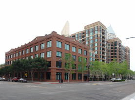 CityFront Terrace in San Diego, CA - Foto de edificio - Building Photo