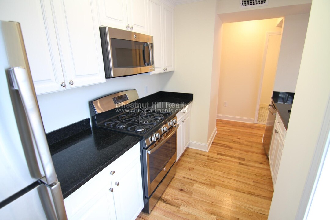 51 Langdon St, Unit 1 in Cambridge, MA - Building Photo