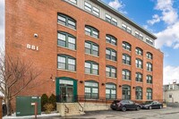 881 E 1st St, Unit 104 in Boston, MA - Building Photo - Building Photo