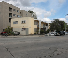 1085 Myra Ave Apartments