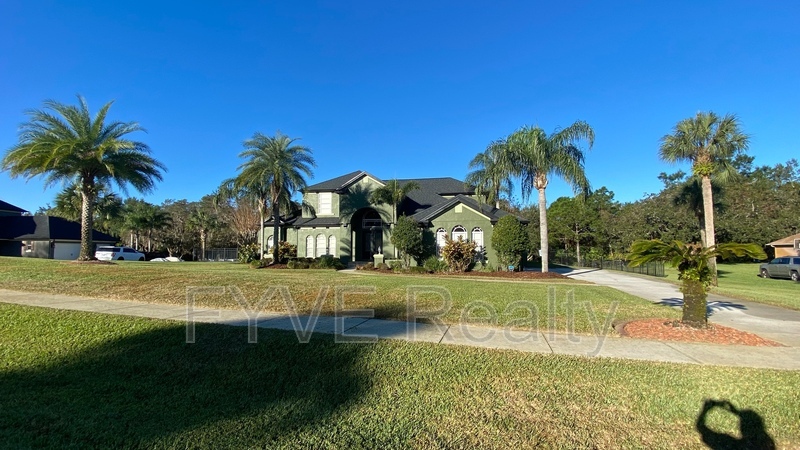 899 Mills Estate Pl in Chuluota, FL - Building Photo