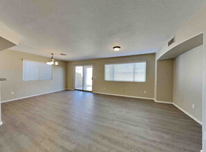 3437 S 97th Ln in Tolleson, AZ - Foto de edificio - Building Photo