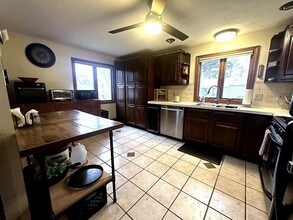 284 Washington St in Taunton, MA - Building Photo - Building Photo