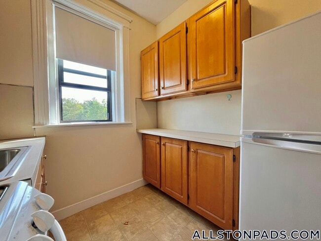 1152 Commonwealth Ave in Boston, MA - Building Photo - Building Photo