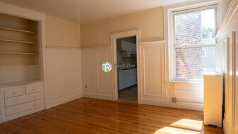 1126 Commonwealth Ave, Unit 5 in Boston, MA - Building Photo